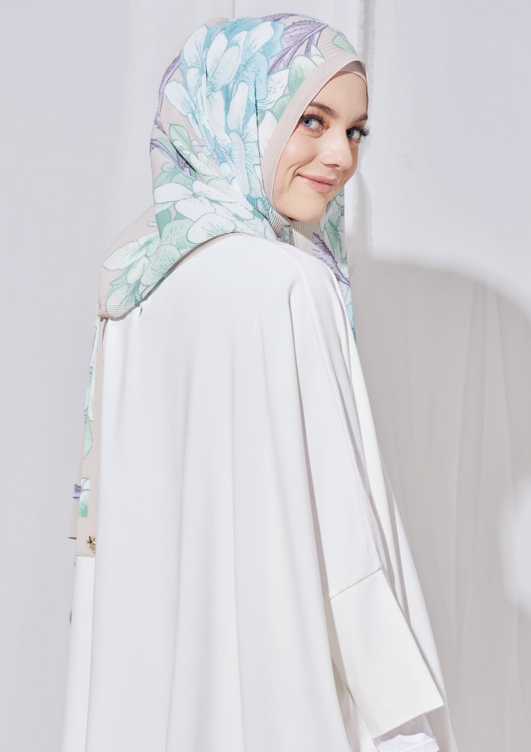 (SAMPLE) (Pleated Shawl) Bloom Journey Wide Pleats Scarf In Promise -  With Box