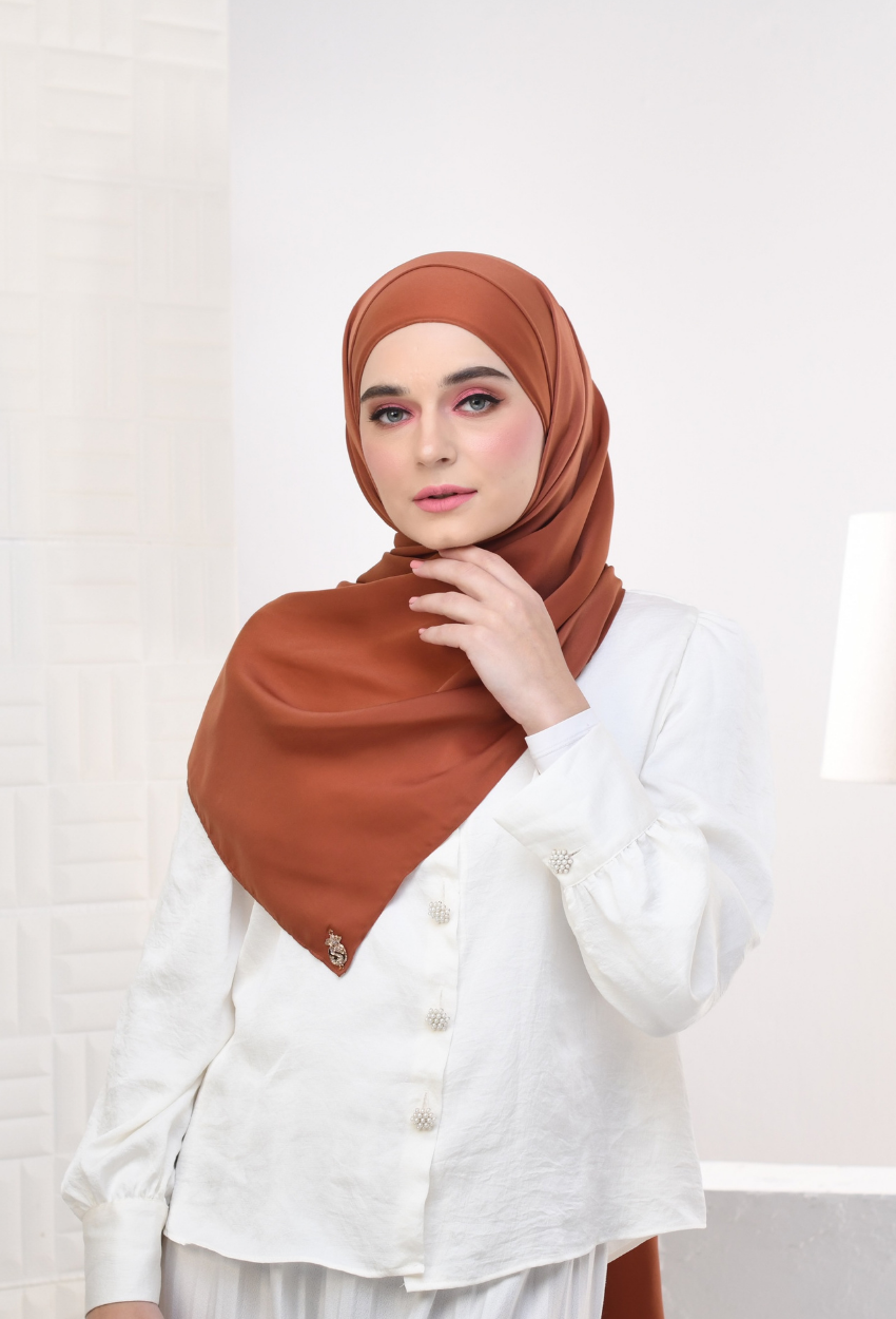 YES DEFECT - YOUR NEW MATE Smooth Satin Silk - Toffee