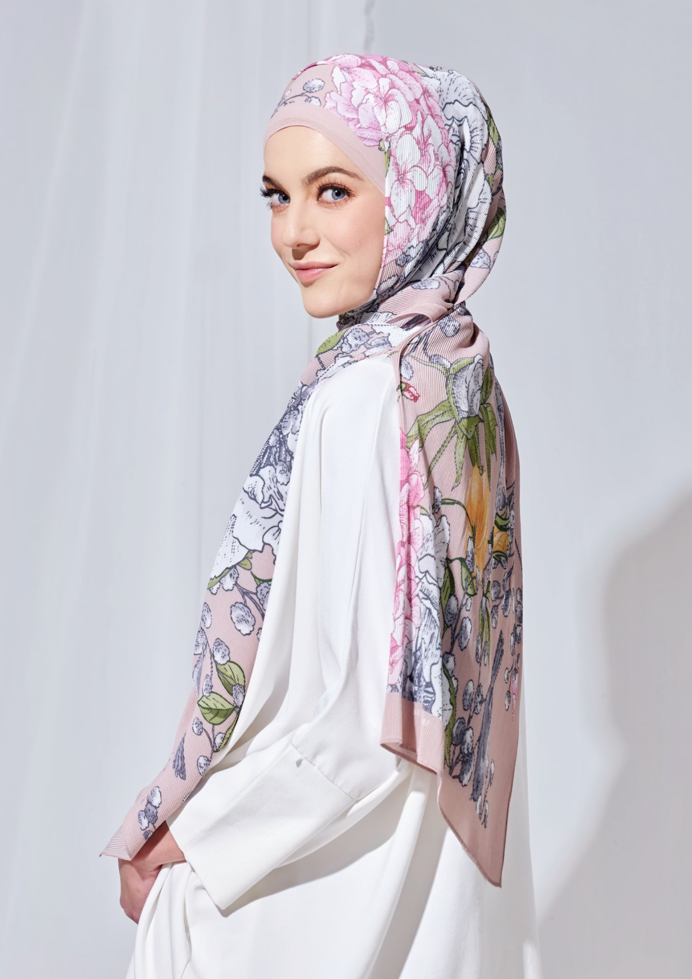 (SAMPLE) (Pleated Shawl) Bloom Journey Wide Pleats Scarf In Enternity