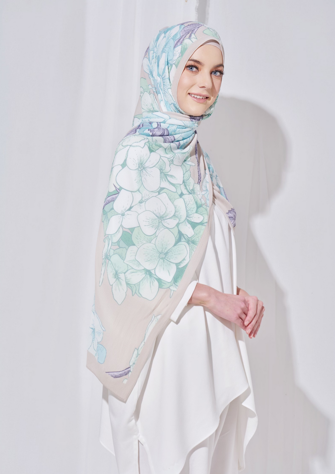 (SAMPLE) (Pleated Shawl) Bloom Journey Wide Pleats Scarf In Promise -  With Box