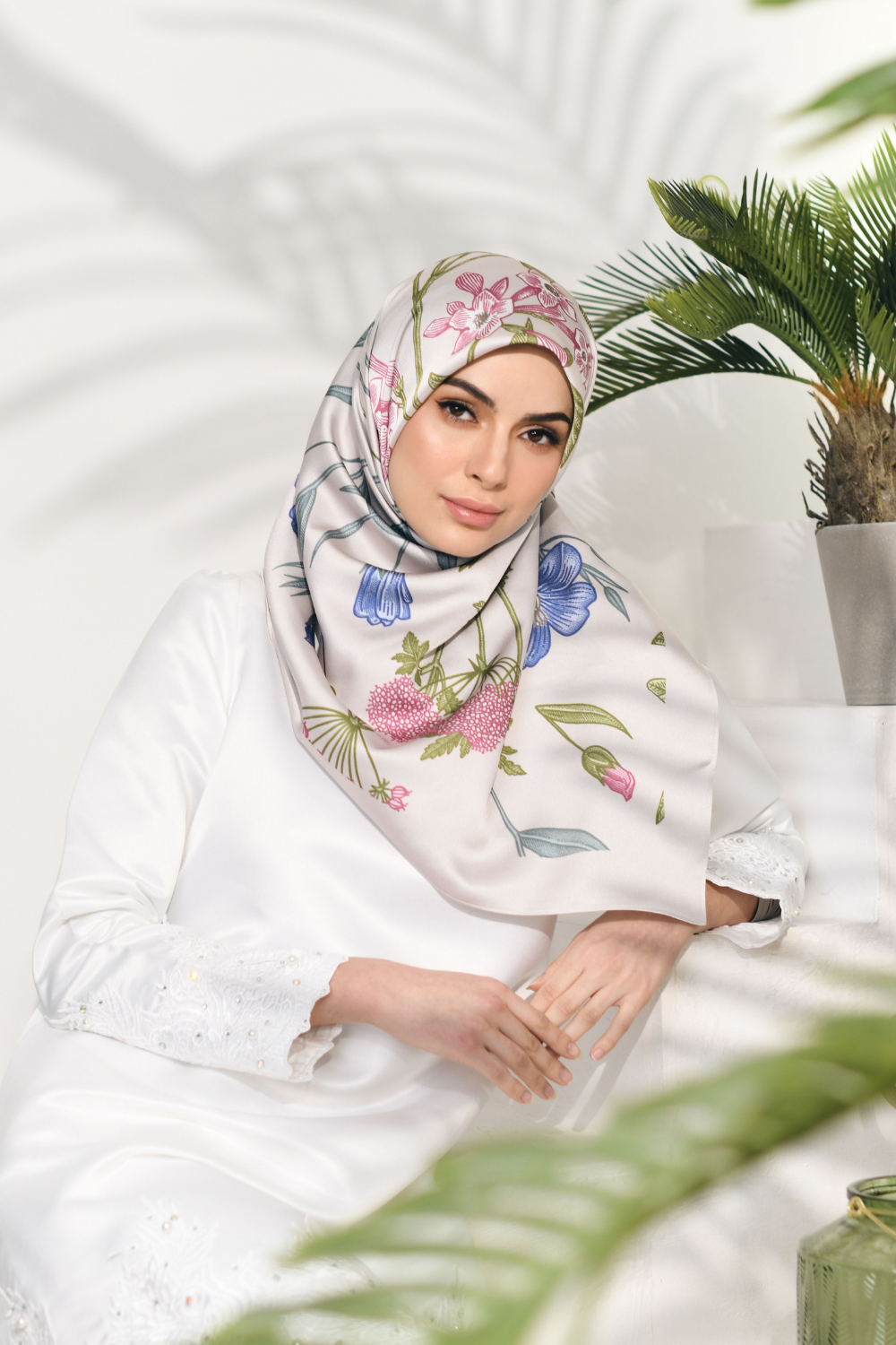 YES Colours of Morocco: Blooming Square in Loyal Ivory