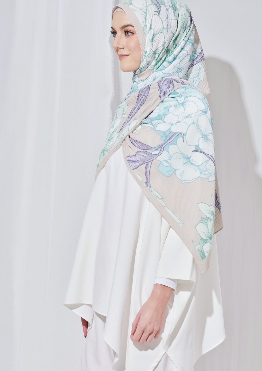 (SAMPLE) (Pleated Shawl) Bloom Journey Wide Pleats Scarf In Promise -  With Box