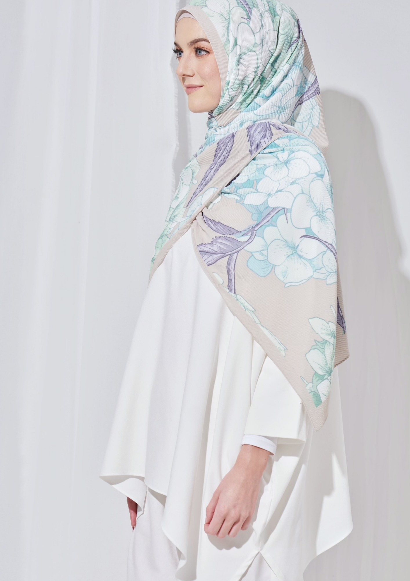 (SAMPLE) (Pleated Shawl) Bloom Journey Wide Pleats Scarf In Promise -  With Box