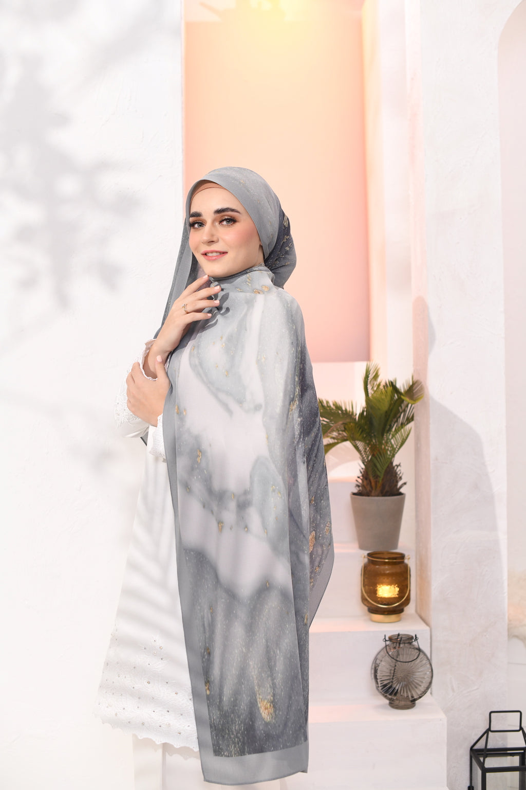 (SAMPLE) EID DOLCE Pleats Long Shawl in Sarsi