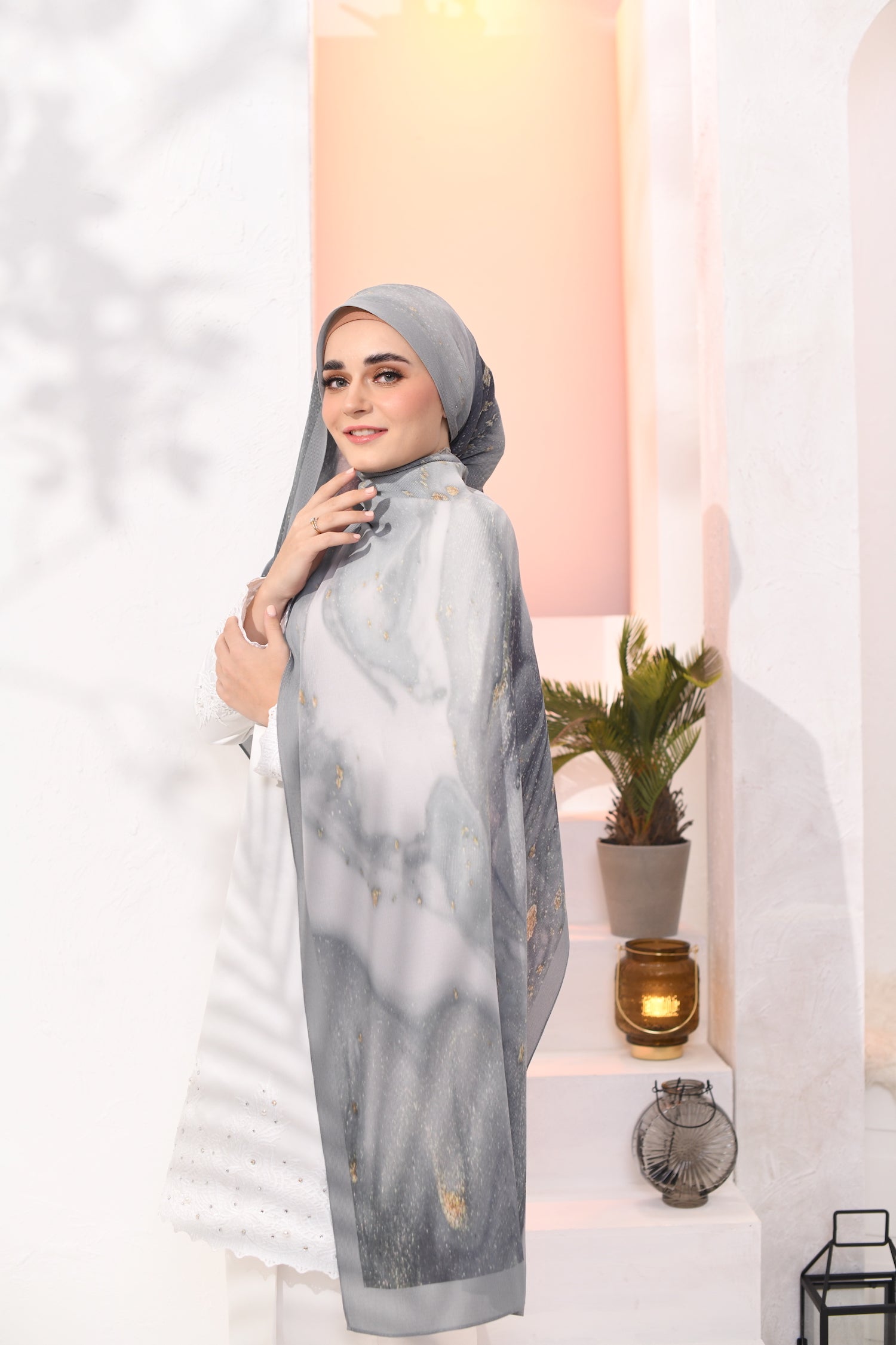 (SAMPLE) EID DOLCE Pleats Long Shawl in Sarsi
