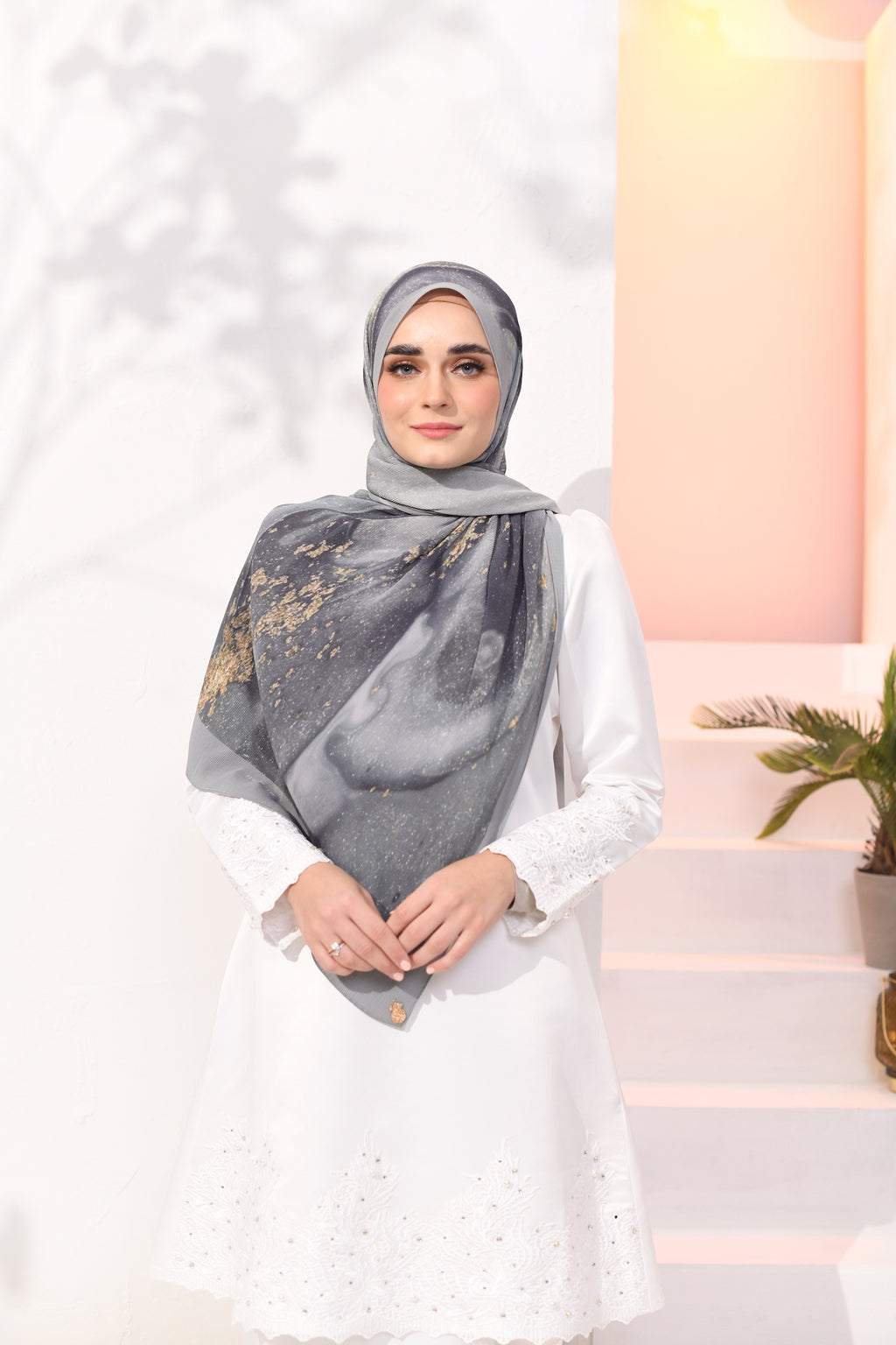 (SAMPLE) EID DOLCE Pleats Long Shawl in Sarsi