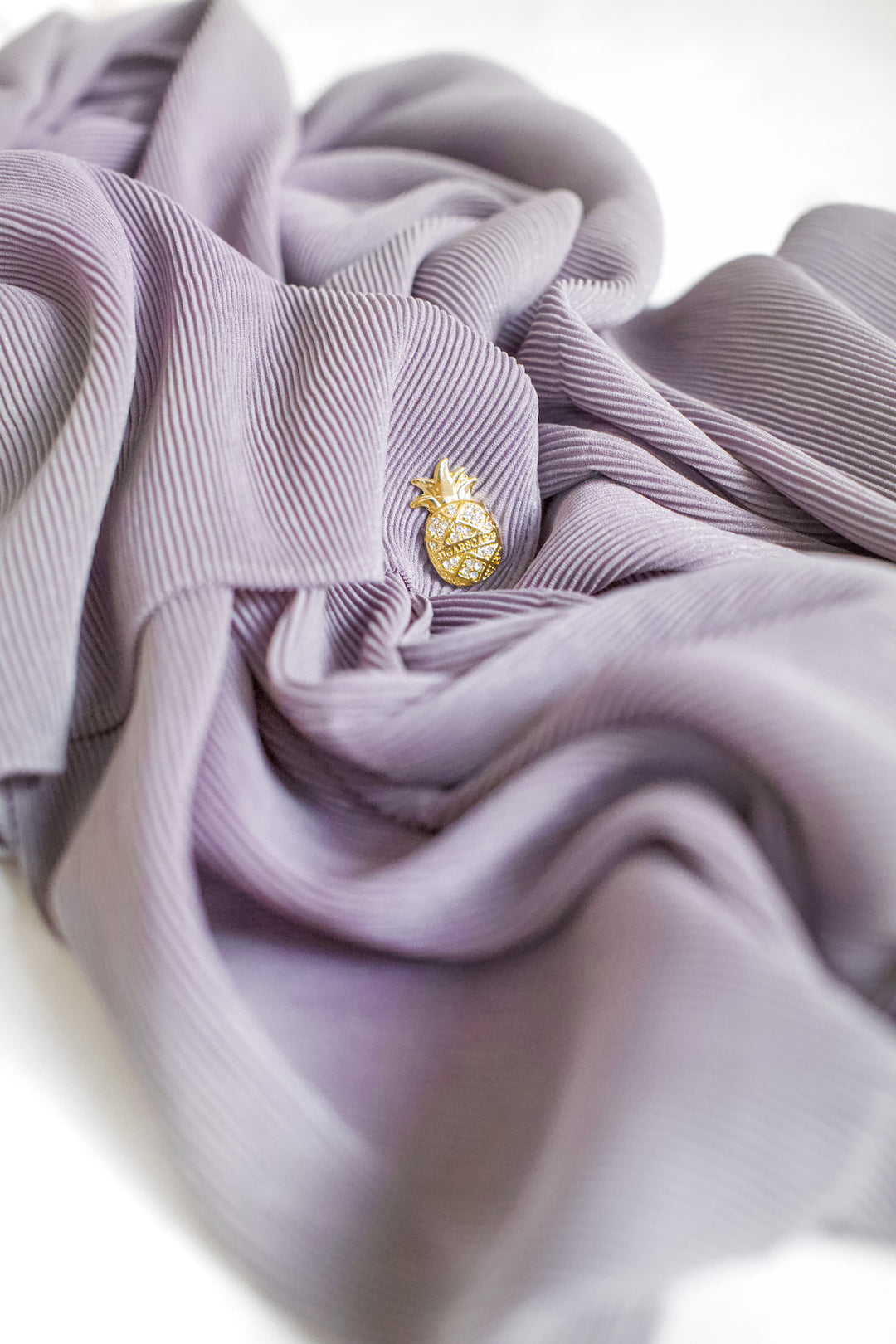 (SAMPLE) Breeze Plain Glitter Wide Full Pleats Shawl In Shades of Gray