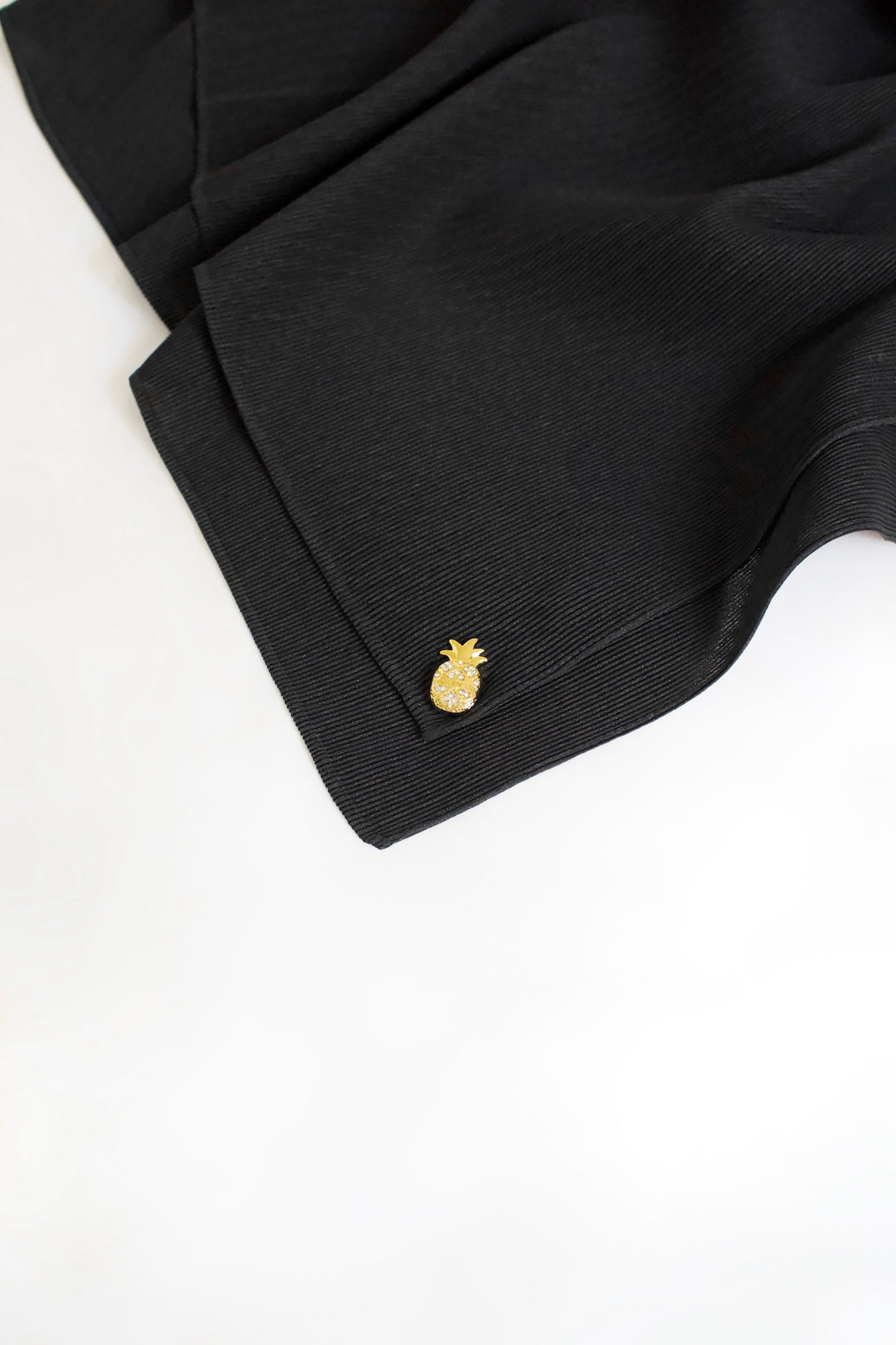 (SAMPLE) Breeze Glitter Plain Wide Full Pleats Shawl In Maleficient