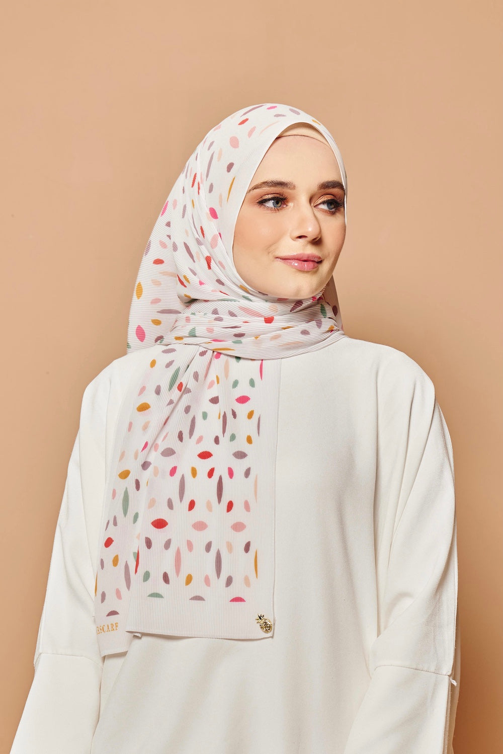 Sample - (PLEATS WIDE) Hello Gorgeous in HappySoul