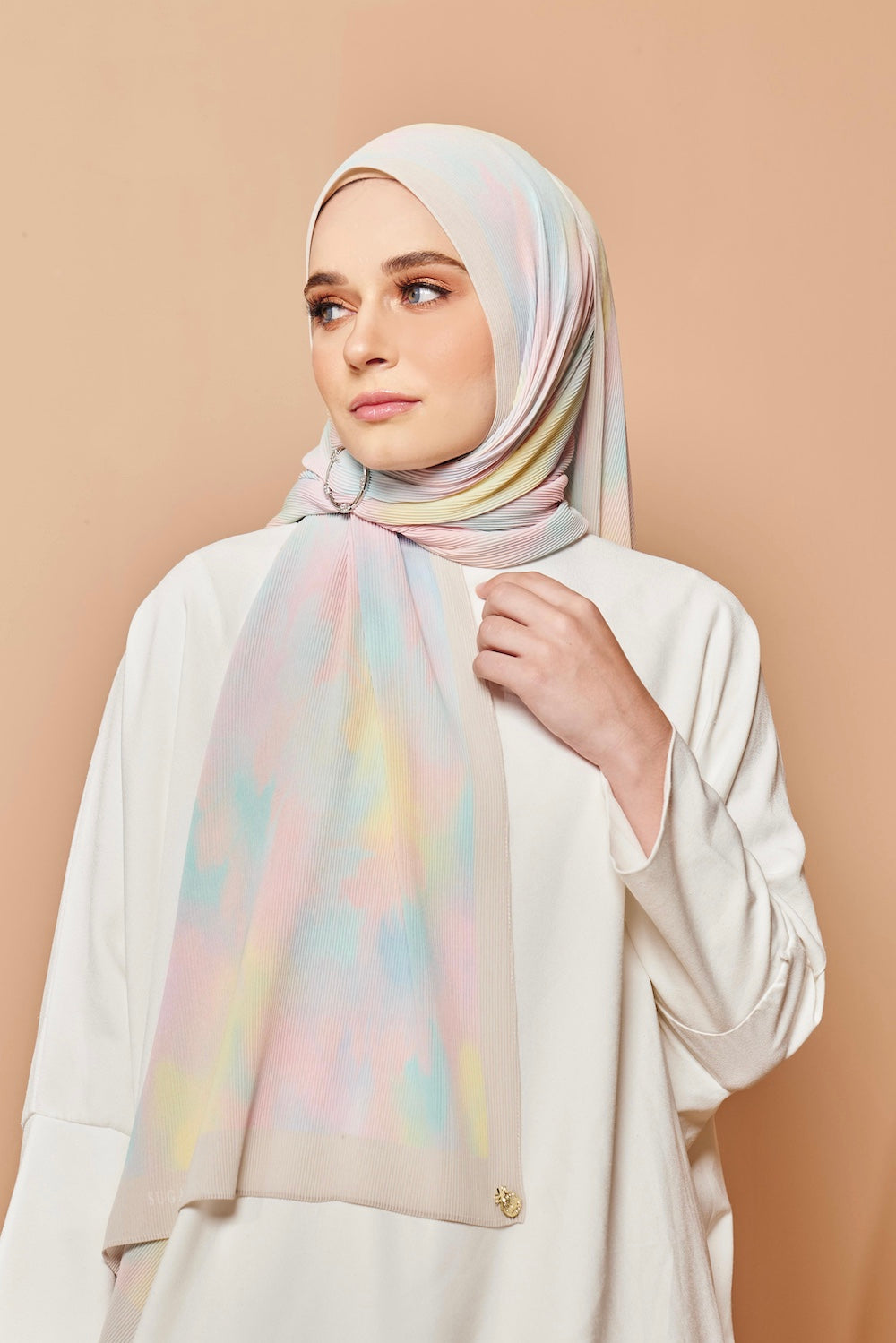 (SAMPLE)(PLEATS WIDE) Hello Gorgeous in Unicorn