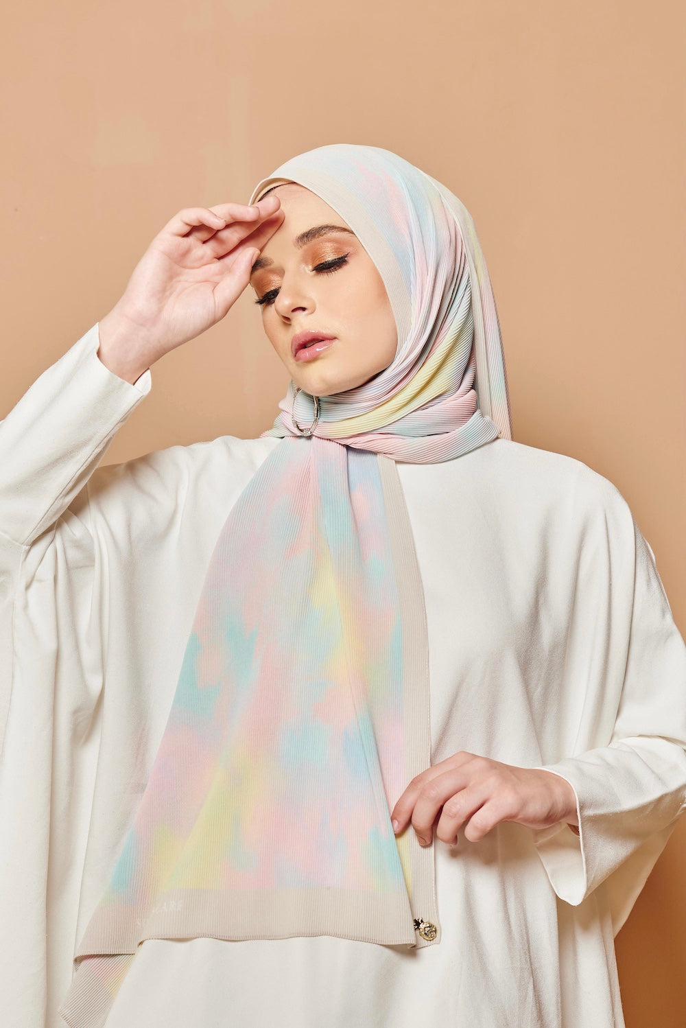 (SAMPLE)(PLEATS WIDE) Hello Gorgeous in Unicorn