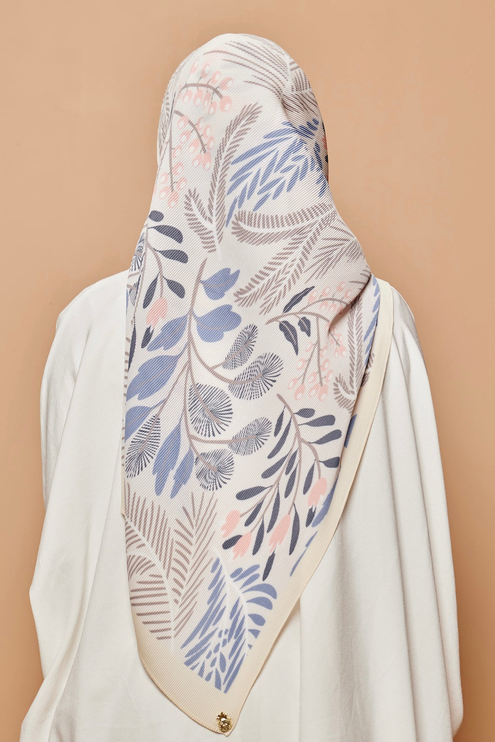 (SAMPLE) (PLEATS WIDE) Hello Gorgeous in InLove