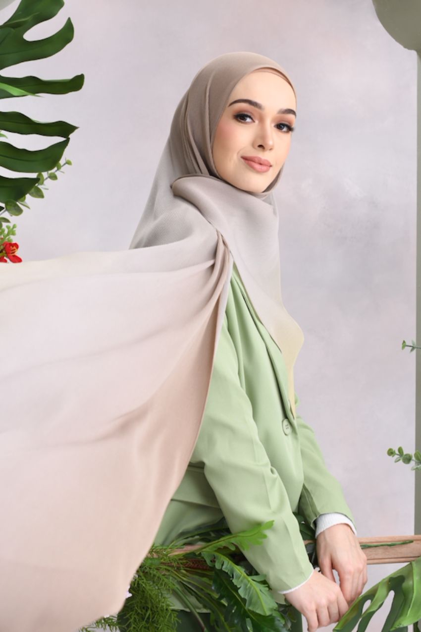 YES DEFECT - ( Full Wide Pleats Shawl ) Ombré ( Winner )- Code B