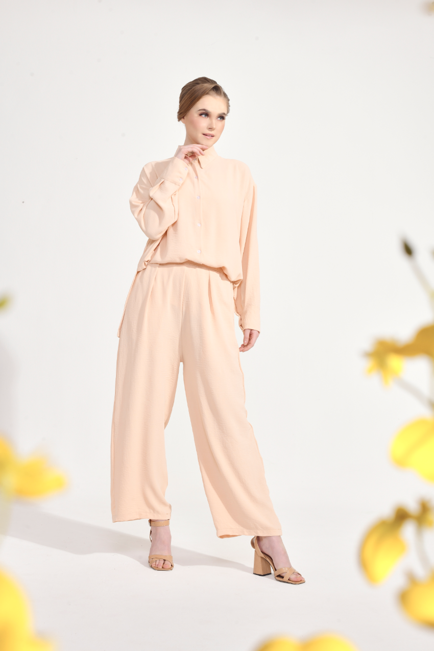 SE–RI Casual Set in Peachy