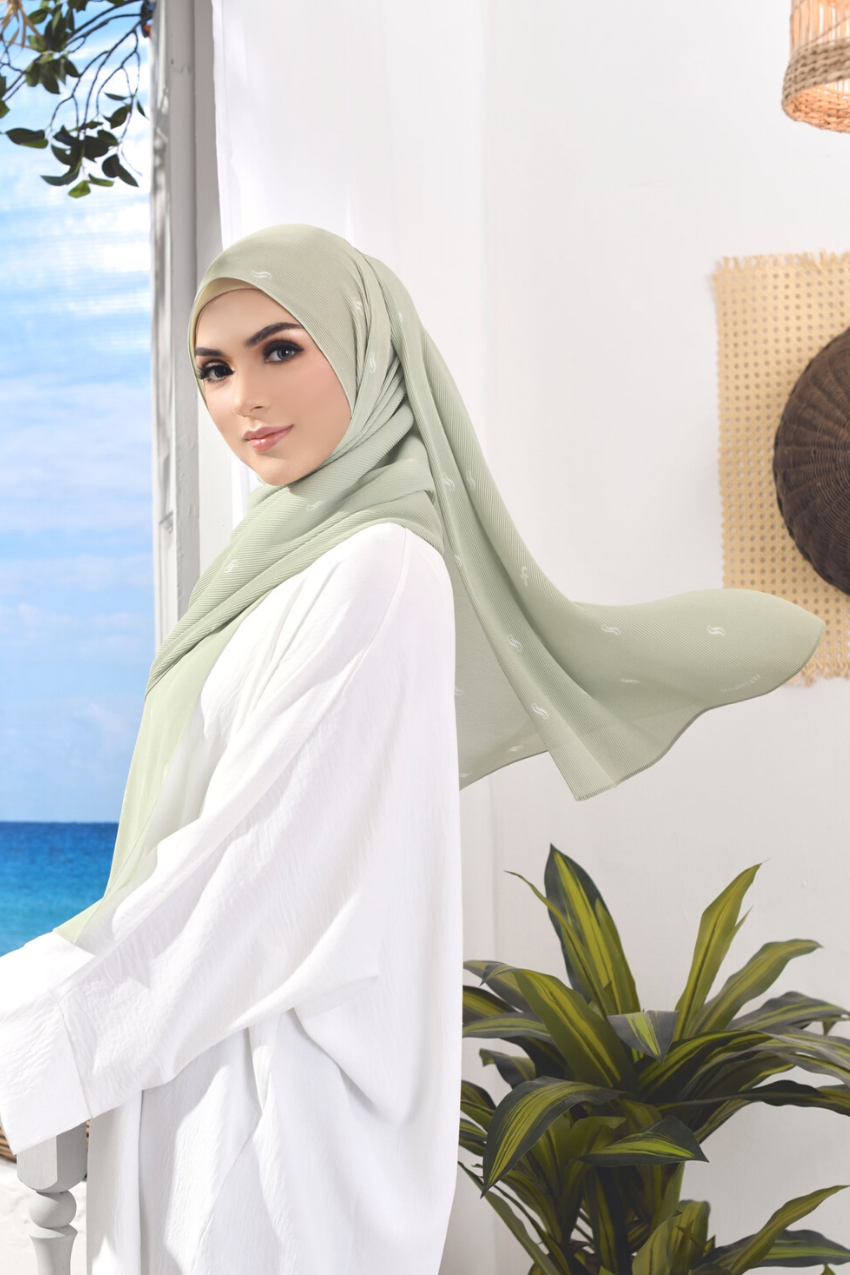 YES DEFECT ( Full Wide Pleats Shawl ) Monogram (Purity)