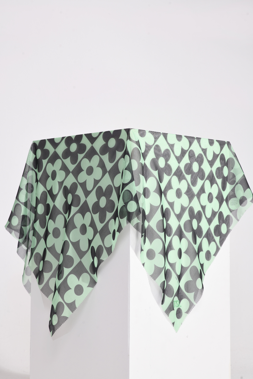YES DEFECT - THESUGAREDIT Fiora Flower Series Japanese Voile In Square ( Avril )