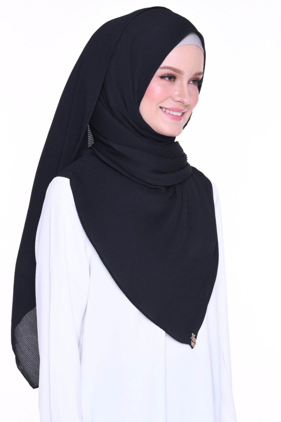 (SAMPLE) Breeze Glitter Plain Wide Full Pleats Shawl In Maleficient